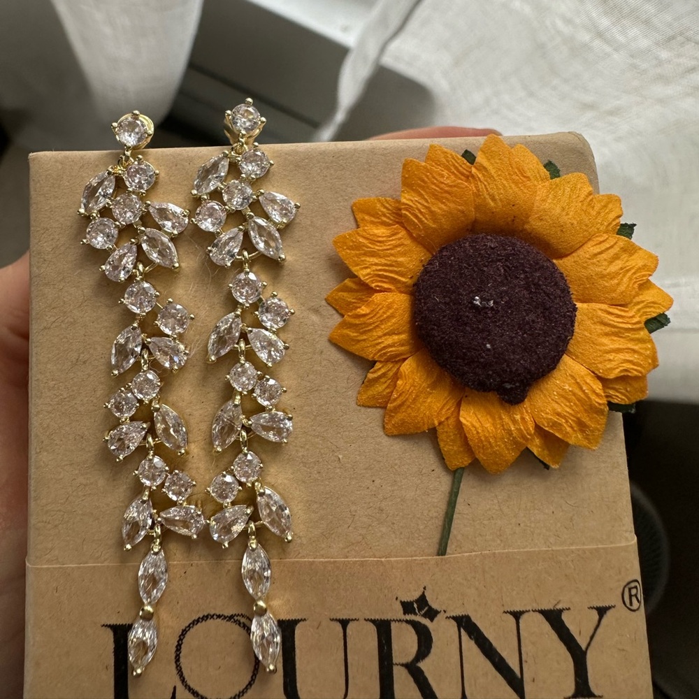 Bridal drop earrings